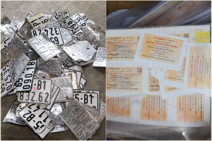 Hội đồng tiêu hủy biển số xe, biểu mẫu đăng ký xe của Công an TP Cần Thơ tiến hành tiêu hủy biển số xe, biểu mẫu đăng ký xe đã thu hồi.