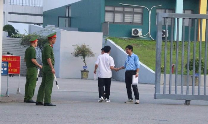 Thí sinh thi lại tốt nghiệp THPT năm 2026 tại Tuyên Quang. Ảnh: Thanh Hùng