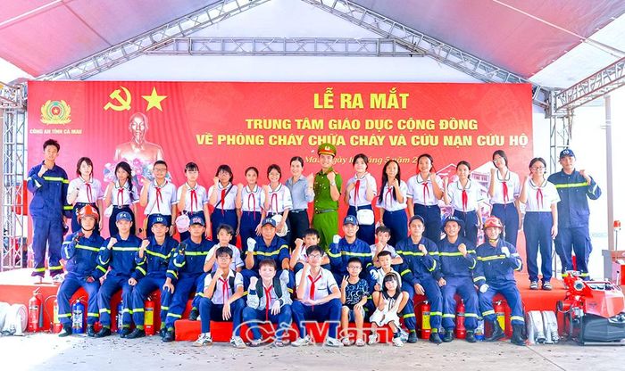 Hoạt động trải nghiệm giúp học sinh rèn luyện kỹ năng tự bảo vệ, thêm tự tin bước vào năm học mới 2026-2027.