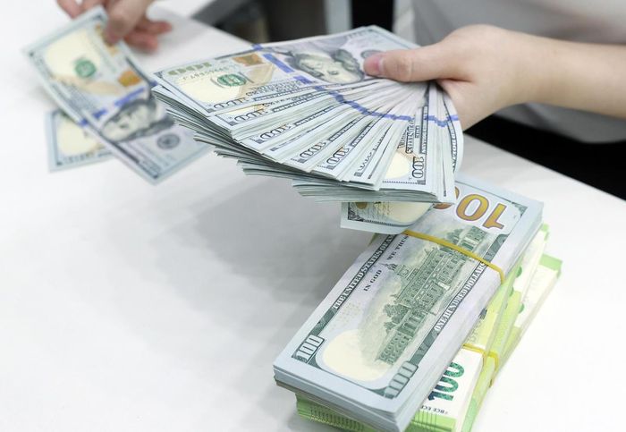 USD ở mức 26.250 đồng, bảng Anh vượt 35.700 đồng. Ảnh minh họa
