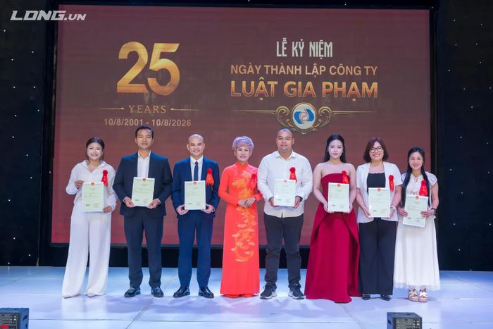 Các đối tác, cộng sự tại Lễ kỷ niệm 25 năm thành lập.