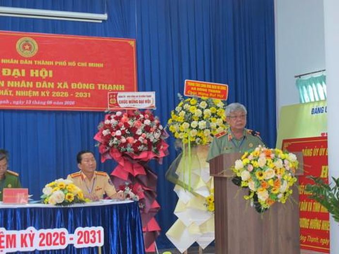 Đồng chí Thiếu tướng Đào Công Danh- Chủ tịch Hội Cựu CAND Công an TP.HCM phát biểu chỉ đạo.