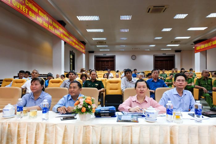 Các đại biểu tham dự hội nghị