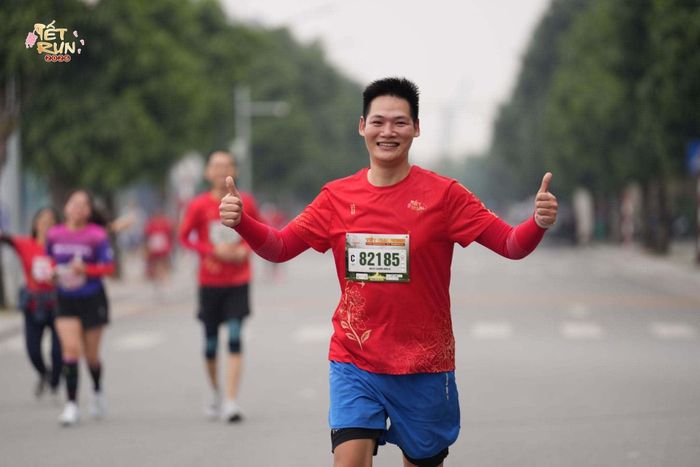 Bách giảm cân thành công, chinh phục cự ly chạy 21km.