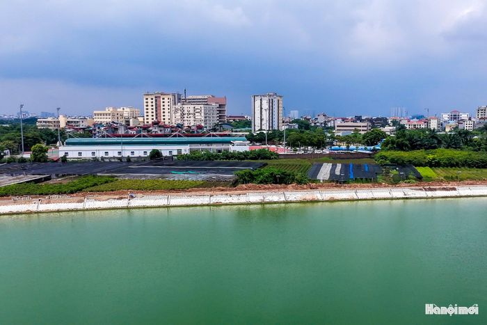 Với vị trí tiếp giáp đường Tây Thăng Long và Học viện Cảnh sát nhân dân, công trình được kỳ vọng giải quyết tình trạng úng ngập cục bộ, đồng thời tạo thêm không gian cảnh quan, sinh thái cho khu vực.