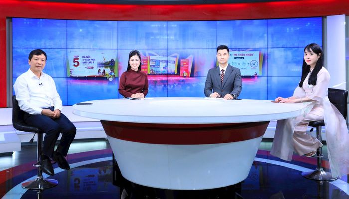 Các khách mời tham gia Chương trình. Ảnh: Quang Thái
