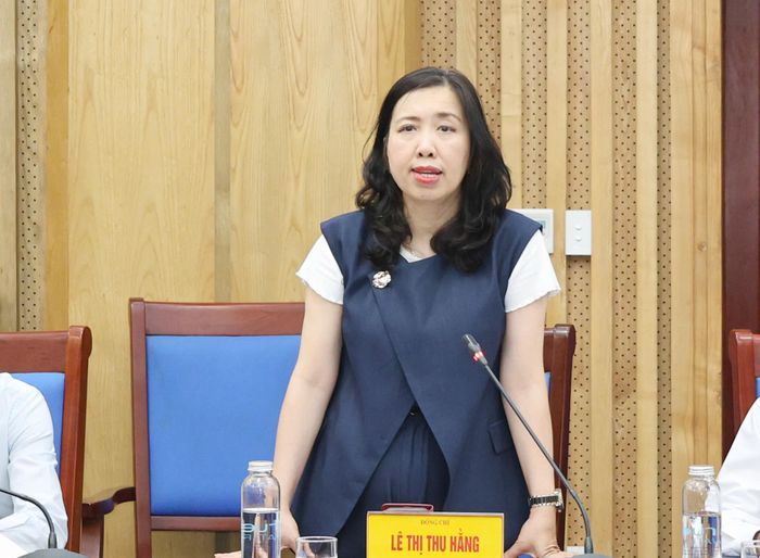Thứ trưởng Lê Thị Thu Hằng đánh giá cao những chuyển biến tích cực của tỉnh Nghệ An. (Ảnh: Uỷ ban NNVNVNONN)