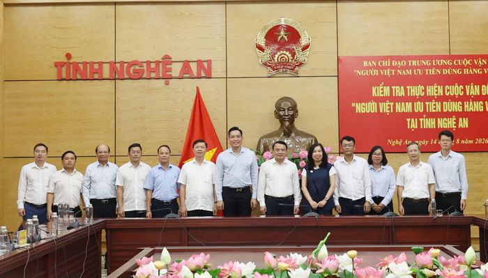 Thứ trưởng Lê Thị Thu Hằng làm việc với tỉnh Nghệ An về công tác kiều bào. (Ảnh: Uỷ ban NNVNVNONN)