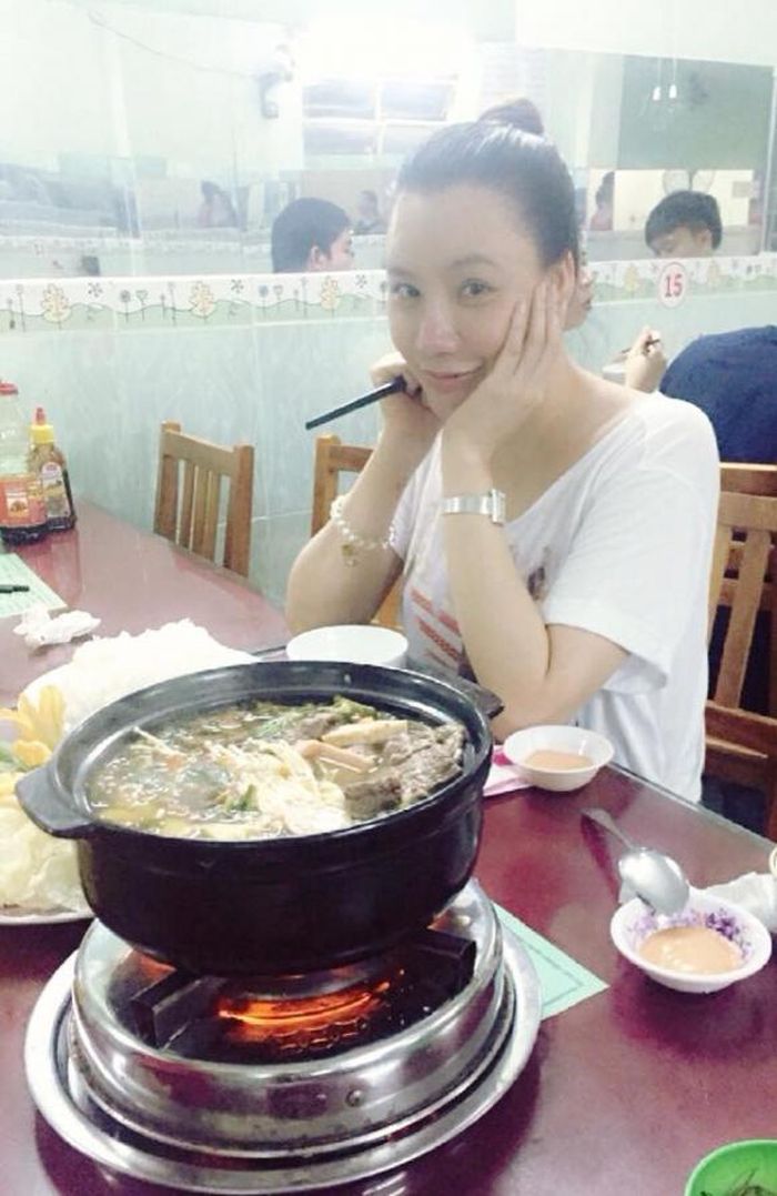 Cô luôn tràn đầy sức sống cho những lịch làm việc dày đặc hàng ngày.