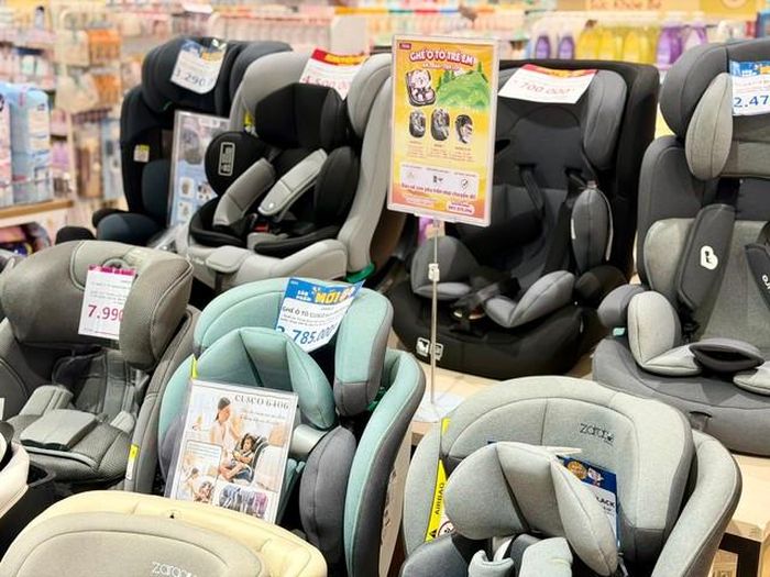 Người tiêu dùng có thể dễ dàng tìm kiếm những dòng ghế an toàn cho trẻ chuyên biệt đến các mẫu đa năng có thể điều chỉnh theo độ tuổi.