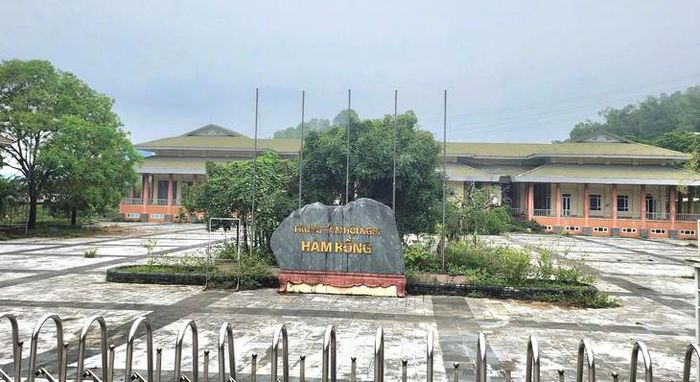 Tỉnh Thanh Hóa quyết định chuyển giao Trung tâm Hội nghị Hàm Rồng cho Trung tâm Phát triển quỹ đất tỉnh Thanh Hóa để quản lý. Ảnh: Ngọc Hưng.