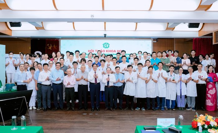 Các đại biểu tham dự hội thảo.