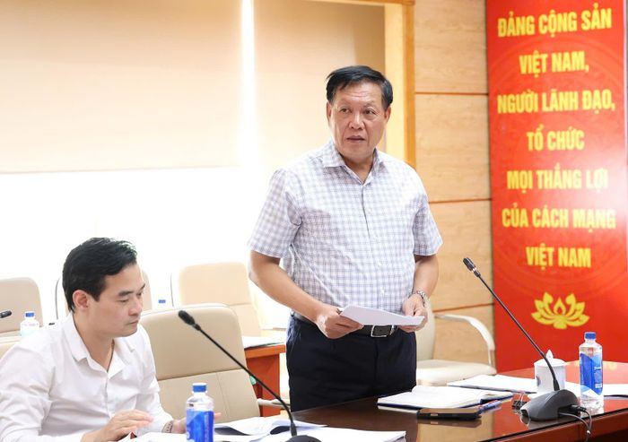 Thứ trưởng Bộ Y tế Đỗ Xuân Tuyên phát biểu. Ảnh: Trần Minh