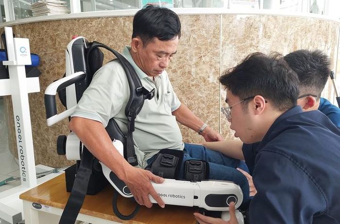 Ứng dụng robot tại Bệnh viện Phục hồi chức năng - Điều trị bệnh nghề nghiệp TPHCM. Ảnh: Mimosa.