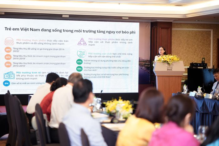 PGS.TS.BS. Huỳnh Thị Vũ Quỳnh, Trưởng Khoa Thận và Nội tiết, Bệnh viện Nhi Đồng 2, Phó Chủ nhiệm Bộ môn Nhi, Đại học Y Dược TP Hồ Chí Minh chia sẻ tại lễ ký kết.  Ảnh: Trang Phan
