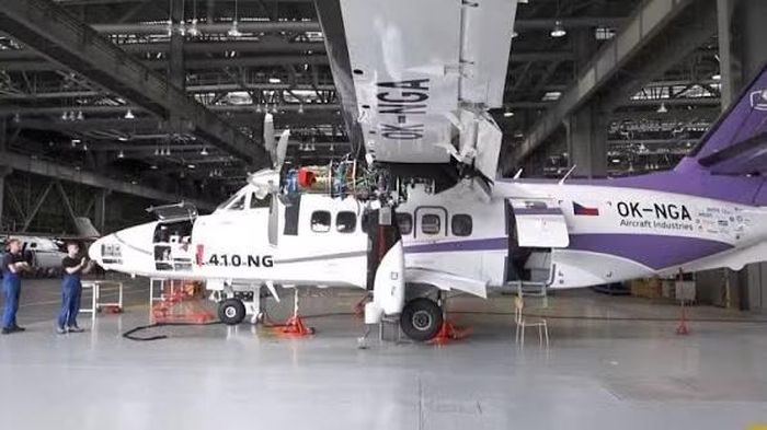 Máy bay vận tải hạng nhẹ L 410 NG cùng với phi cơ huấn luyện - chiến đấu L 39 NG hiện là những phương tiện đường không "ăn khách" nhất do Cộng hòa Séc chế tạo.
