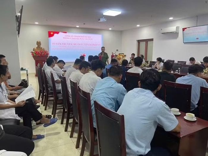 Đội CC&CNCH khu vực số 27 cập nhập kiến thức, thông tin liên quan đến PCCC&CNCH