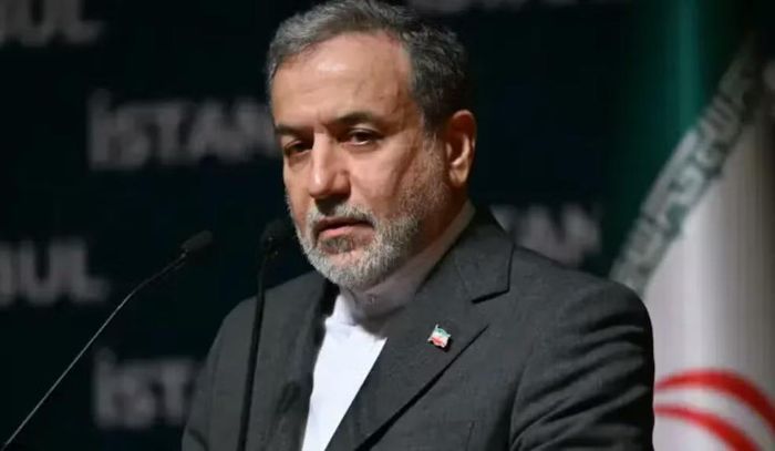 Ngoại trưởng Iran Abbas Araghchi ngày 14/8 cho biết các cuộc thảo luận với Oman về khả năng 2 nước cùng quản lý eo biển Hormuz vẫn đang diễn ra. Ông nhấn mạnh vấn đề này hoàn toàn tách biệt với các cuộc đàm phán ngừng bắn giữa Iran và Mỹ.