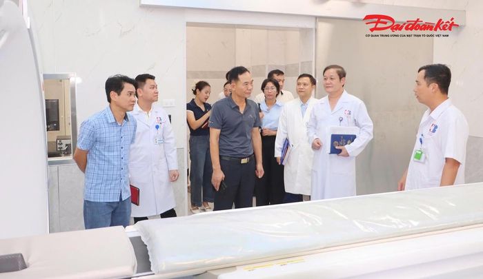 Hội nghị hướng tới mục tiêu rút ngắn khoảng cách từ nghiên cứu đến ứng dụng, đưa các bằng chứng khoa học, công nghệ và kỹ thuật mới vào thực hành lâm sàng, mang lại hiệu quả thiết thực cho người bệnh. Ảnh: PT