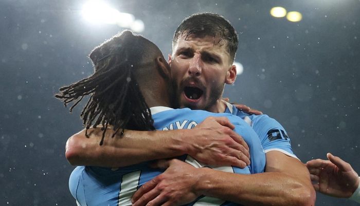 Man City bắt đầu mùa giải với diện mạo mới.