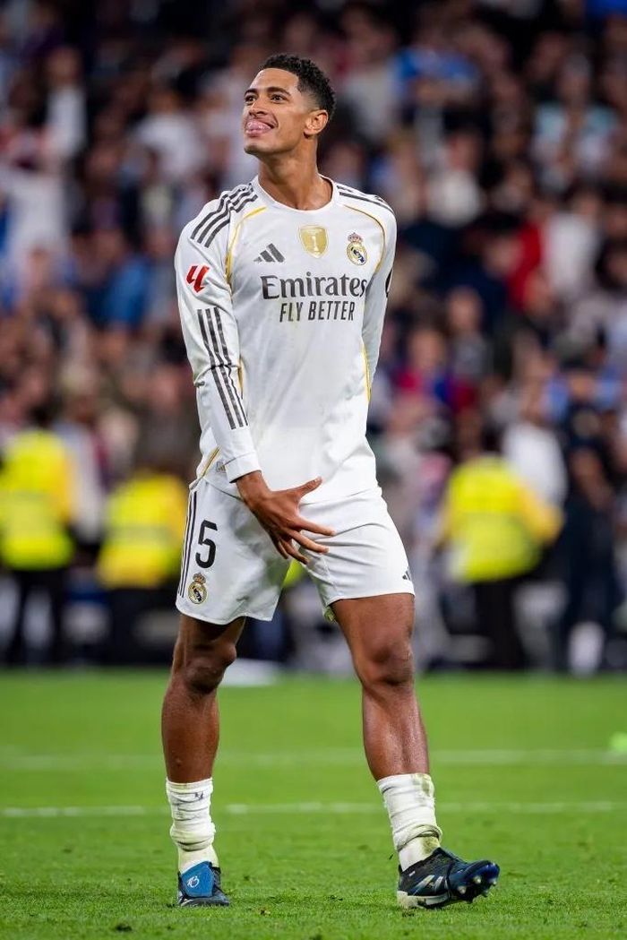 Nếu được trả về vai trò số 10 phía sau Mbappe, Bellingham có cơ hội tìm lại phiên bản từng bùng nổ ngay mùa đầu tiên tại Bernabeu.