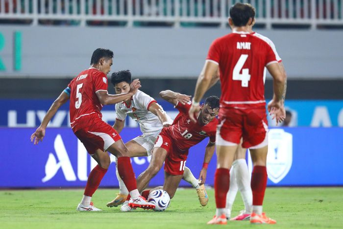 AFF Cup vẫn là sân chơi giàu truyền thống với bề dày lịch sử cùng tinh thần dân tộc cao của các đội tuyển. Ảnh: Minh Chiến. 
