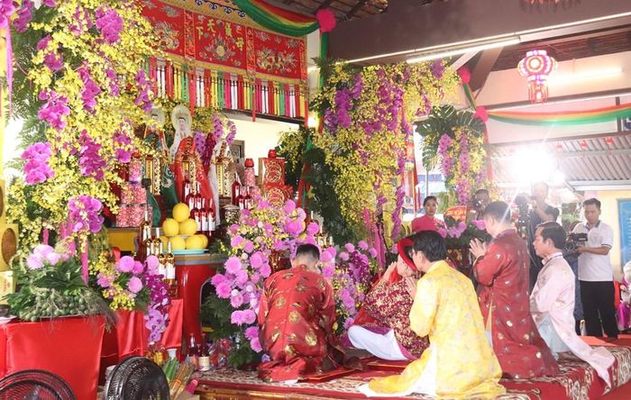 Các thanh đồng thực hành nghi lễ tín ngưỡng thờ Mẫu