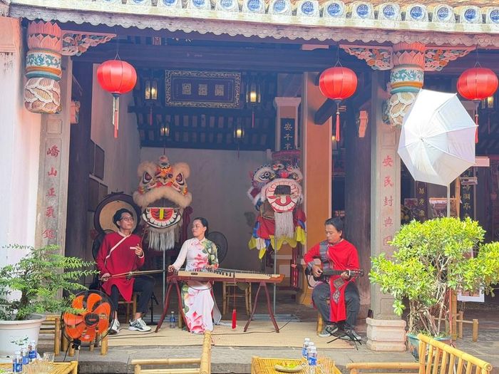 Biểu diễn nghệ thuật truyền thống tại sự kiện
