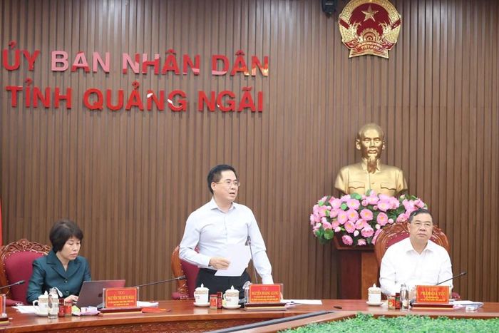 Ủy viên Trung ương Đảng, Phó Trưởng Ban Chính sách, chiến lược Trung ương Nguyễn Hoàng Giang phát biểu tại buổi làm việc