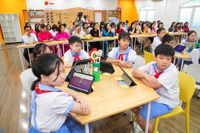 Học sinh Trường Tiểu học Đinh Tiên Hoàng, phường Hồng Bàng tham gia Chuyên đề “Nâng cao hiệu quả công tác kiểm tra, đánh giá phát triển năng lực, phẩm chất cho học sinh tiểu học”.