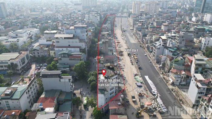 Khu vực dải đất nằm giữa đường Vành đai 1 và đường La Thành, đoạn từ Hoàng Cầu đến Láng Hạ, vẫn còn nhiều nhà dân, công trình và khoảng đất xen kẹt.