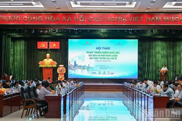 Hội thảo “Phát triển điện khí LNG: Bảo đảm an ninh năng lượng cho tăng trưởng hai con số”.
