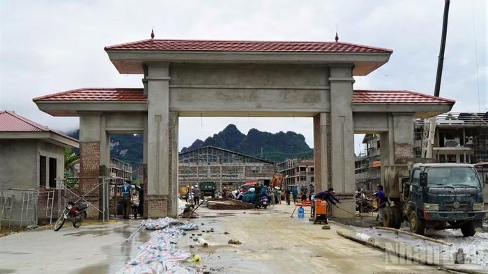 Công trình Trường phổ thông nội trú liên cấp tiểu học và trung học cơ sở xã Môn Sơn. (Ảnh: TTH)