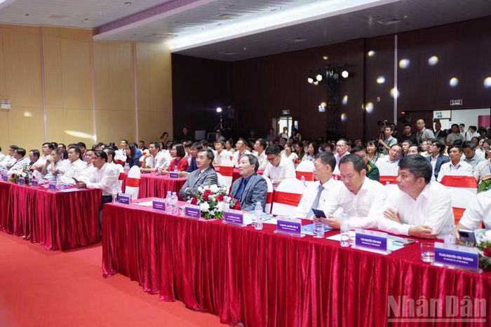 Các đại biểu tham dự hội nghị. (Ảnh: Đ.P)