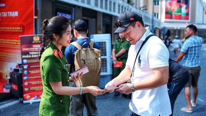 Hướng tới phục vụ người dân ngày càng thuận tiện, an toàn và hiệu quả. (Ảnh: KIÊN PHẠM)