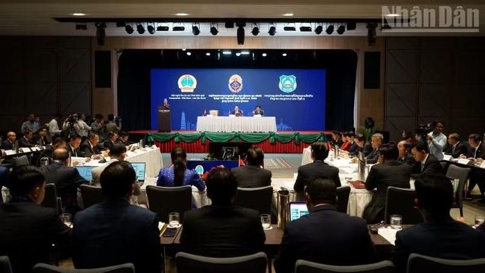 Toàn cảnh Hội nghị Tòa án các tỉnh biên giới Việt Nam-Campuchia-Lào lần thứ 8 tại Phnom Penh. (Ảnh: ĐINH TRƯỜNG)