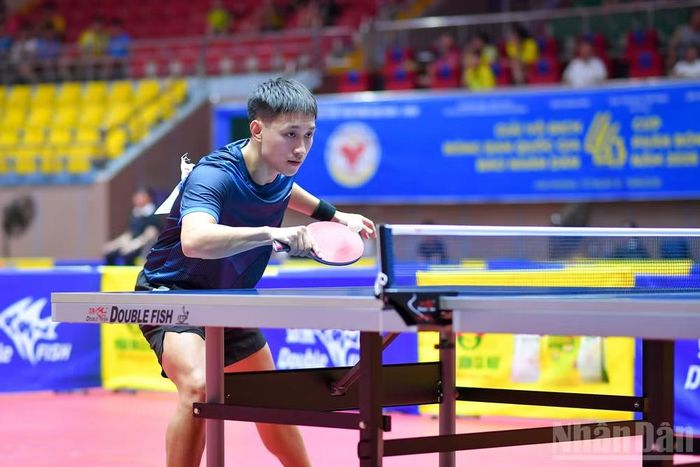 Nguyễn Anh Tú tiếp tục thể hiện đẳng cấp. (Ảnh: THẾ ĐẠI)