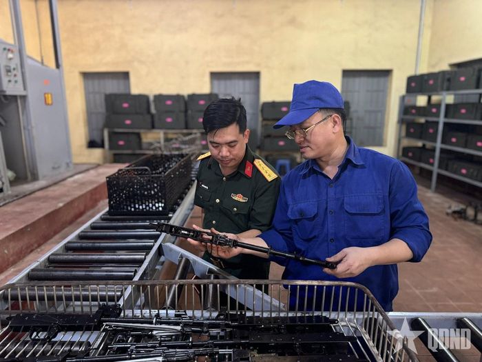  Kiểm tra chất lượng nhuộm đen.