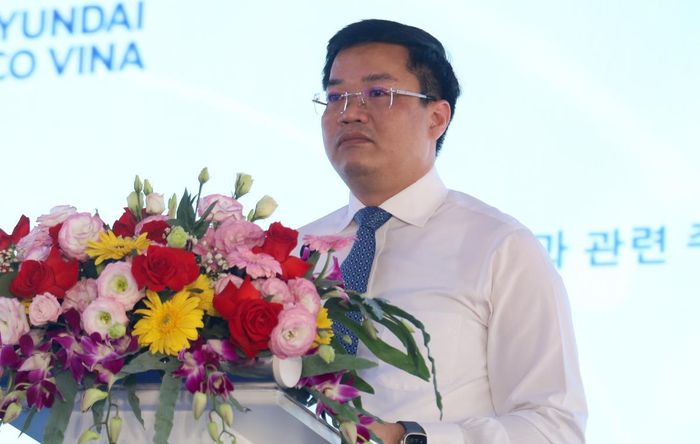 Ông Nguyễn Đức Tâm, Chủ tịch UBND tỉnh Quảng Ngãi phát biểu tại lễ khởi công