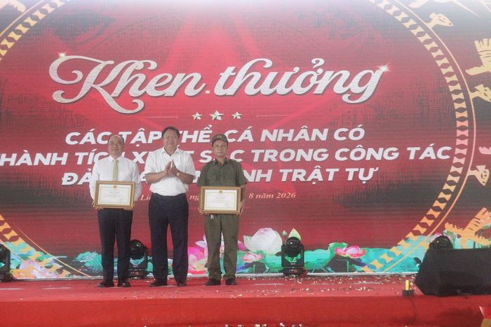 2 cá nhân được nhận Bằng khen của Chủ tịch UBND thành phố.