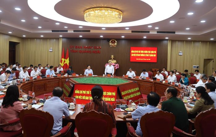 Toàn cảnh buổi làm việc