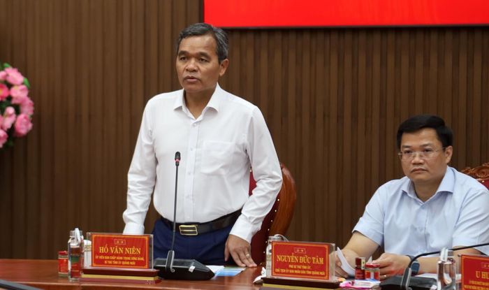 Bí thư Tỉnh uỷ Quảng Ngãi Hồ Văn Niên phát biểu tại buổi làm việc