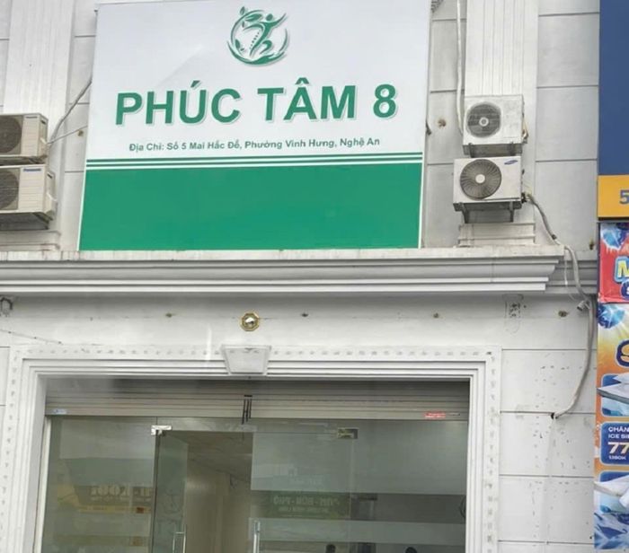 Bên ngoài cơ sở Phúc Tâm 8