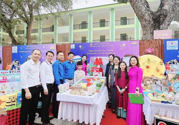 Trường Tiểu học Cao Xá đẩy mạnh các hoạt động giáo dục trải nghiệm, ngoại khóa.