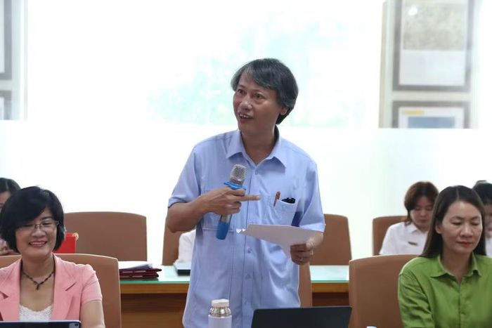 Đại biểu biểu thảo luận tại hội thảo. Ảnh: Đinh Chiến