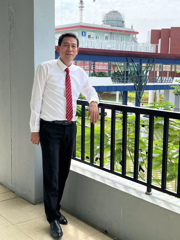 Thầy Phạm Khắc Vũ.