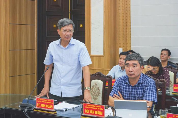 Phó Chủ tịch Thường trực UBND thành phố Lê Anh Quân phát biểu tại cuộc làm việc (Ảnh Cổng TTĐT Hải Phòng)