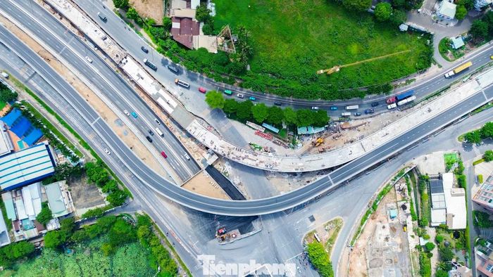 Chủ đầu tư cho biết tiến độ hiện nay vẫn đáp ứng yêu cầu theo mốc điều chỉnh mới.