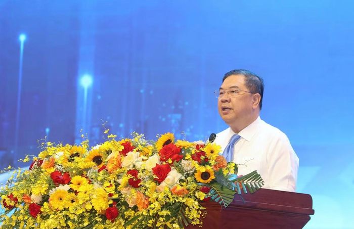 Phó Thủ tướng Thường trực Chính phủ Phạm Gia Túc phát biểu tại buổi lễ.