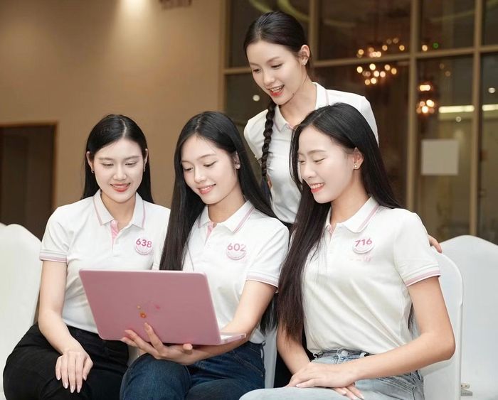 Qua đó, những phẩm chất như khả năng lãnh đạo, tư duy tổ chức, tinh thần trách nhiệm và sự đồng cảm được bộc lộ rõ hơn.
